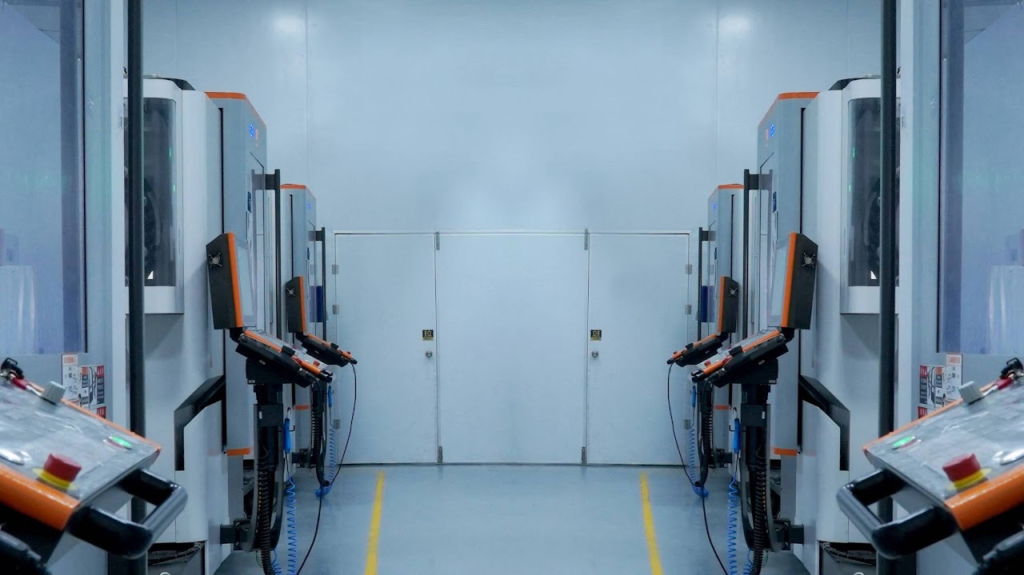 Advantages of Imported Five-Axis Equipment for Impeller Machining 04:24 3