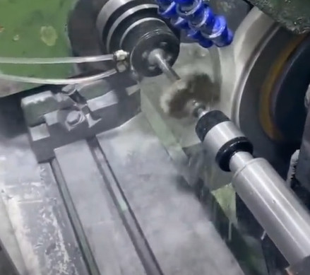How to Adjust Grinding Parameters for Molecular Pump Impeller to Achieve Ra 0.06 Surface Finish 01:40 1