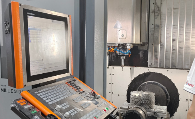 Optimizing Complex Surface Machining of Impellers with Swiss Mikron Five-Axis Machines 05:55 4