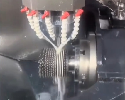 Verifying Vacuum Pump Blade Profile Accuracy Using a Coordinate Measuring Machine 16:28 1