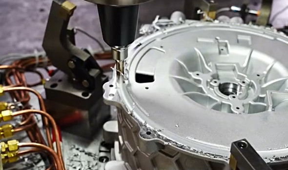 Advantages of 5-Axis Machining in Shell Processing 04:36 2