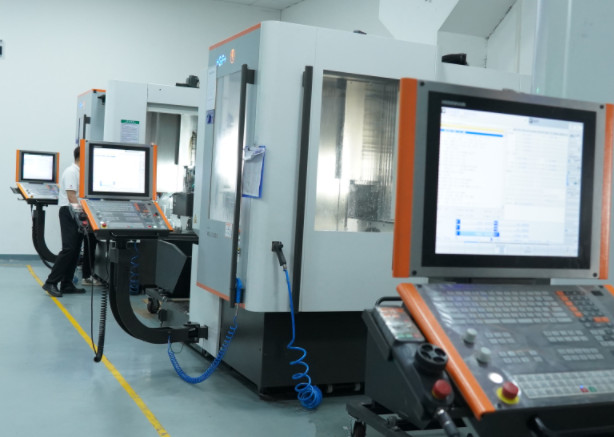 5-axis Equipment in CNC Factory 3244 0