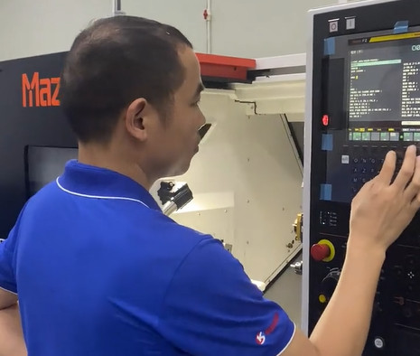 How CNC Machining Experience Impacts Quality in CNC Services 02:08 3