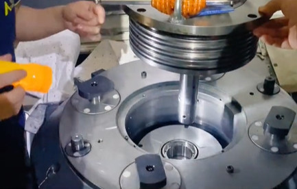 CNC Machining Equipment: Fault Diagnosis and Repair Guide 02:36 1