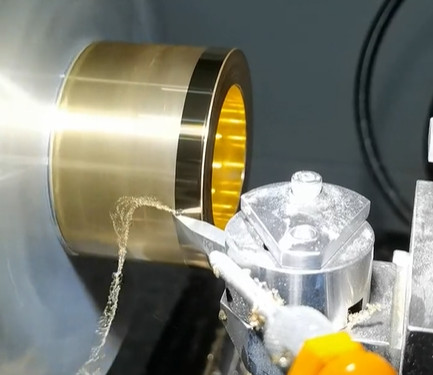 Mirror Finish Turning Technology for Copper Alloy V-Grooves 20:14 2