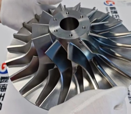 Stainless Steel vs Titanium 16:17 3