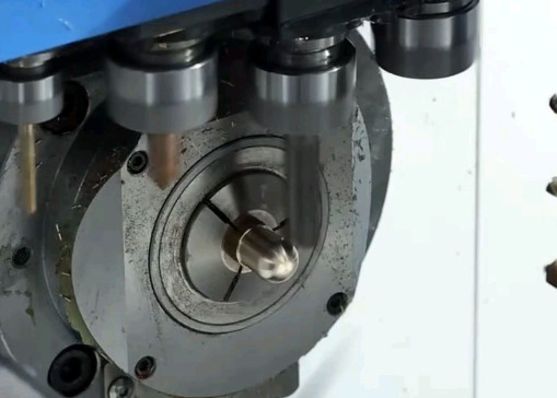 Swiss Precision Machining: High-Accuracy Manufacturing 08:53 1